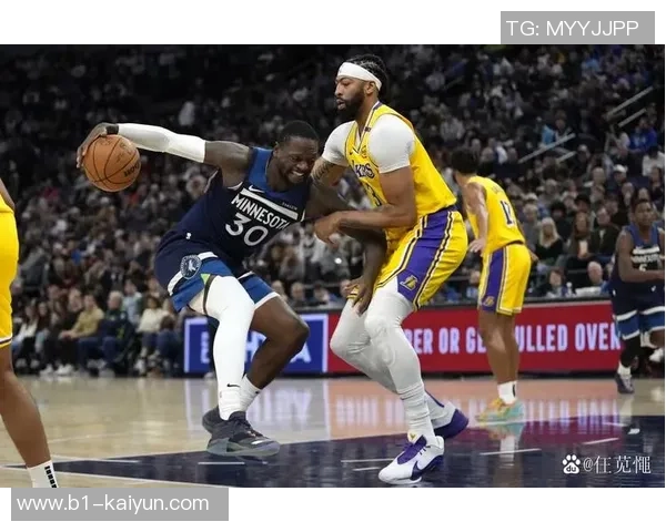 湖人队与马刺队在10月28日第三节的精彩对决回顾与分析